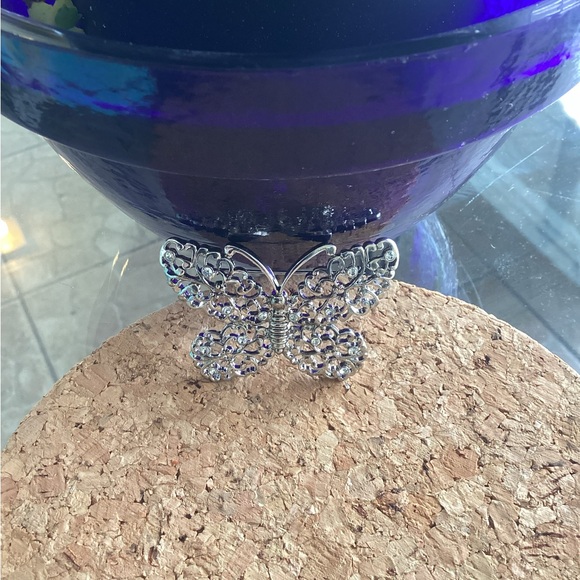 Vintage Liz Claiborne 2” Filigree and Rhinestone Silver Tone Brooch - Picture 2 of 6